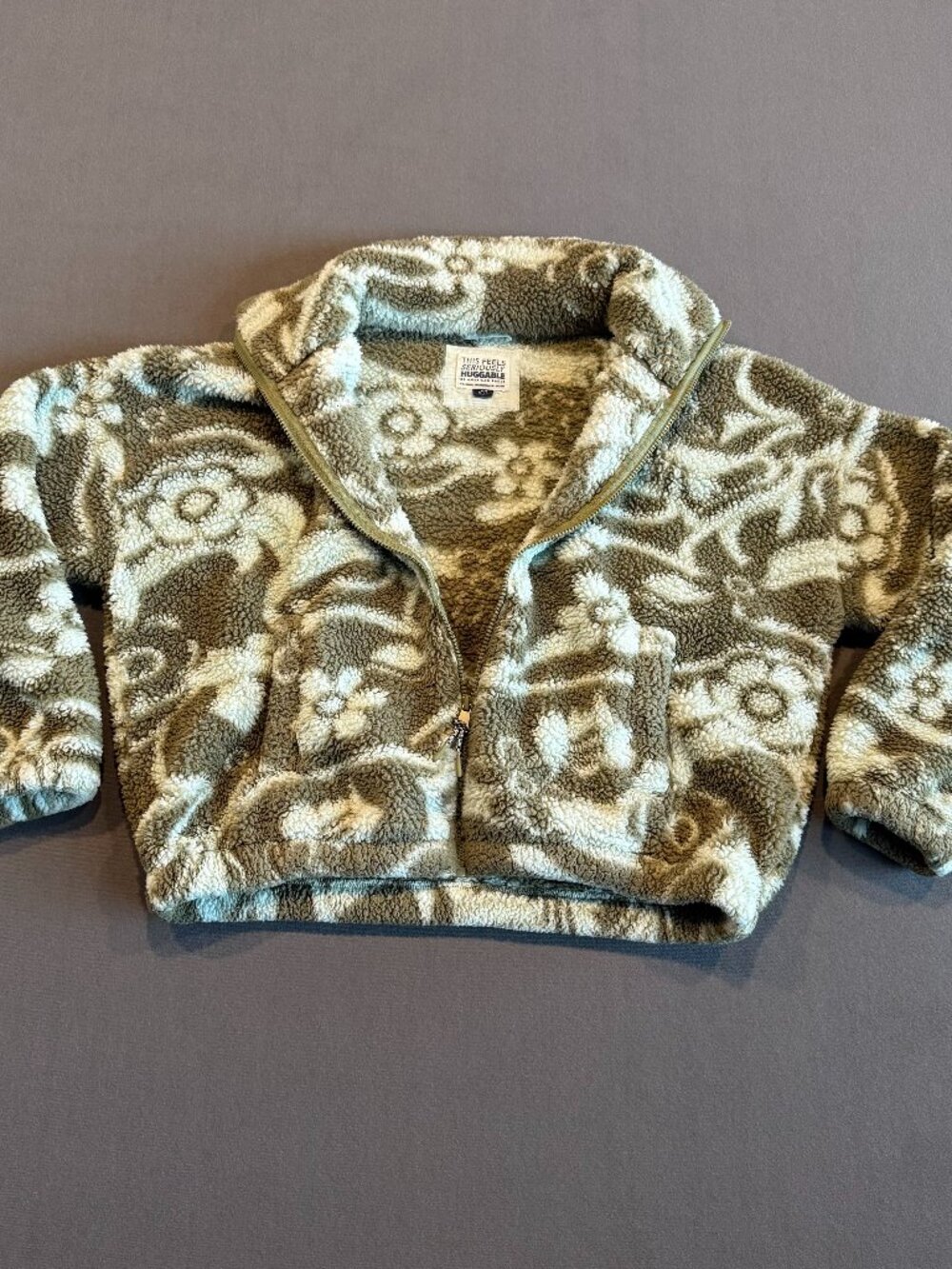 American Eagle Seriously Huggable Floral Sherpa Fleece Jacket Green XS/S